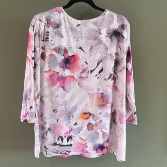 Laura Plus Floral Embellished V- Neck 3/4 Sleeve Side Slit Casual Top Sz 2X - Picture 6 of 9